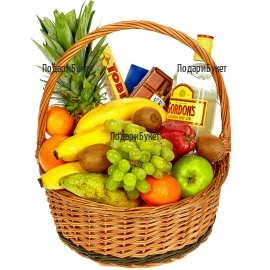 Original gift for the whole family - fruits and sweets