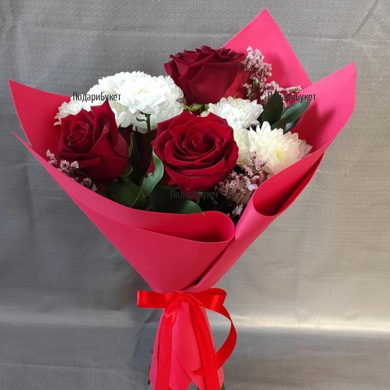 Send to Bulgaria a bouquet of roses and chrysanthemums